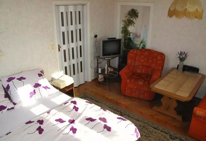 ホテル Pension Ingrid