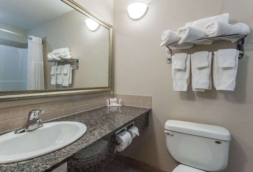 בית מלון כפרי Ramada By Wyndham Westlock