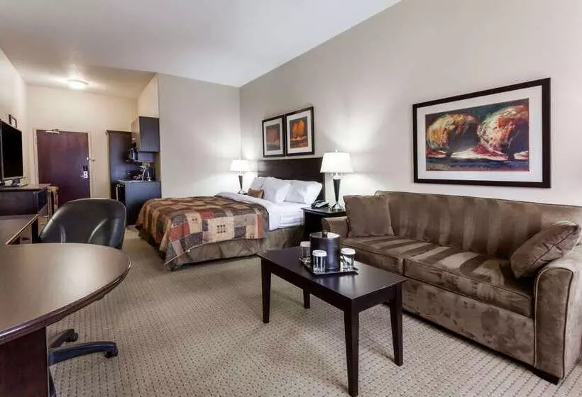 호텔 Ramada By Wyndham Westlock