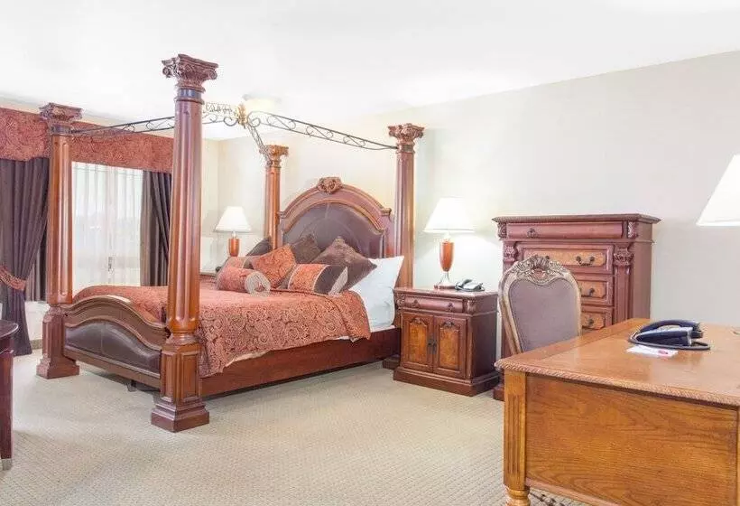 호텔 Ramada By Wyndham Westlock