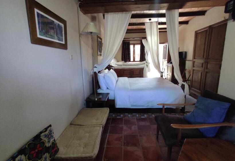 Отель Xenonas Brizi