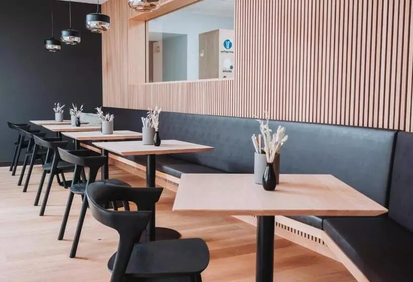 Montreux Youth Hostel