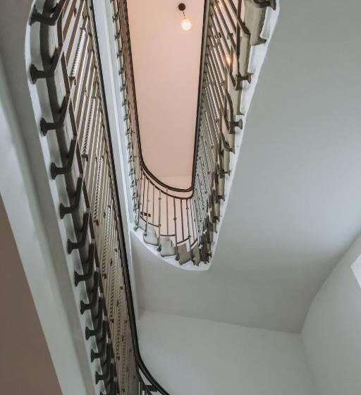 Montreux Youth Hostel