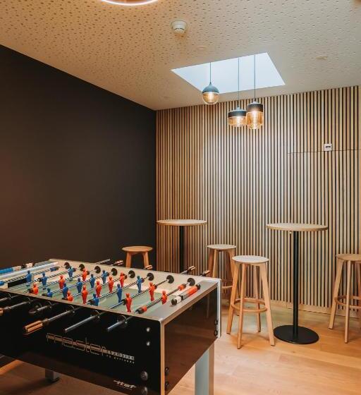 Montreux Youth Hostel