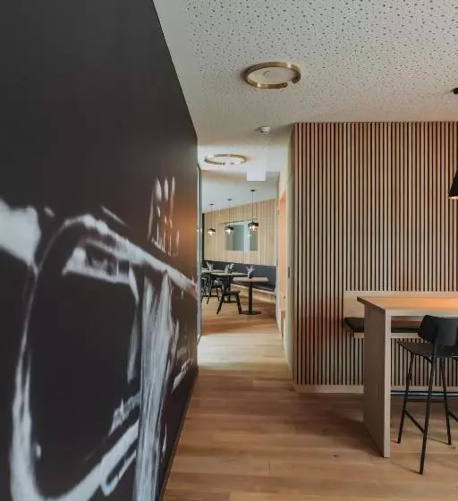 Montreux Youth Hostel