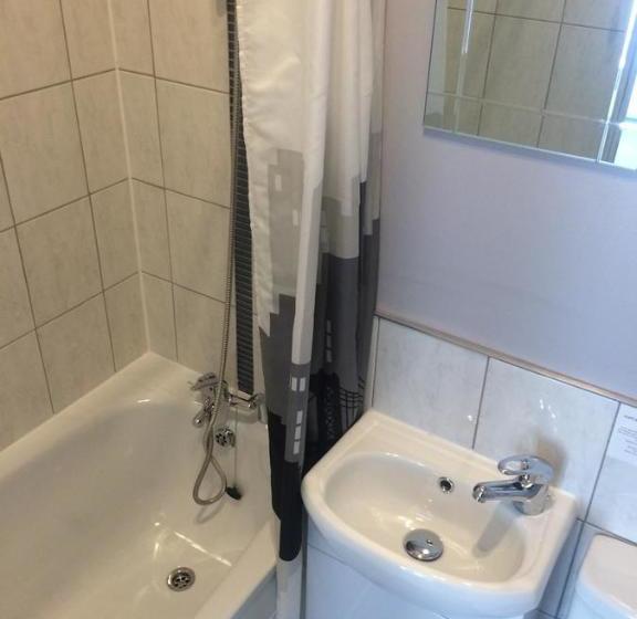 بنسيون The Prince Guest House