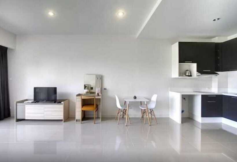 Chic Residences At Karon Beach