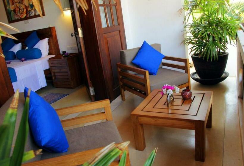 הוסטל Sky And Sand Guesthouse