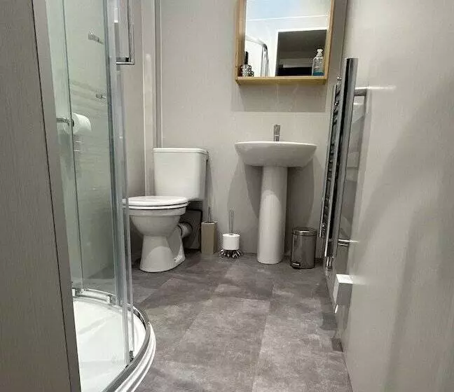 Bed and Breakfast Dalmore Lodge Guest House