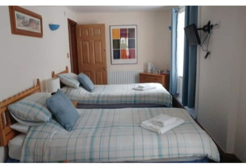 ベッドアンドブレックファースト The Three Horseshoes