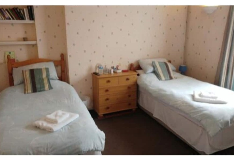 ベッドアンドブレックファースト The Three Horseshoes