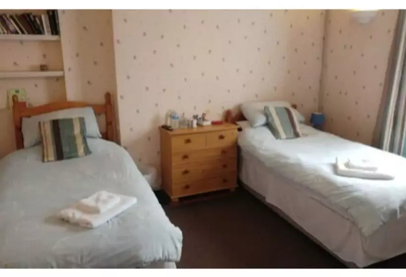 Bed and Breakfast The Three Horseshoes