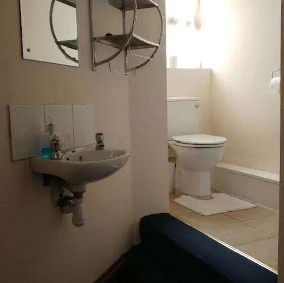 ベッドアンドブレックファースト The Three Horseshoes