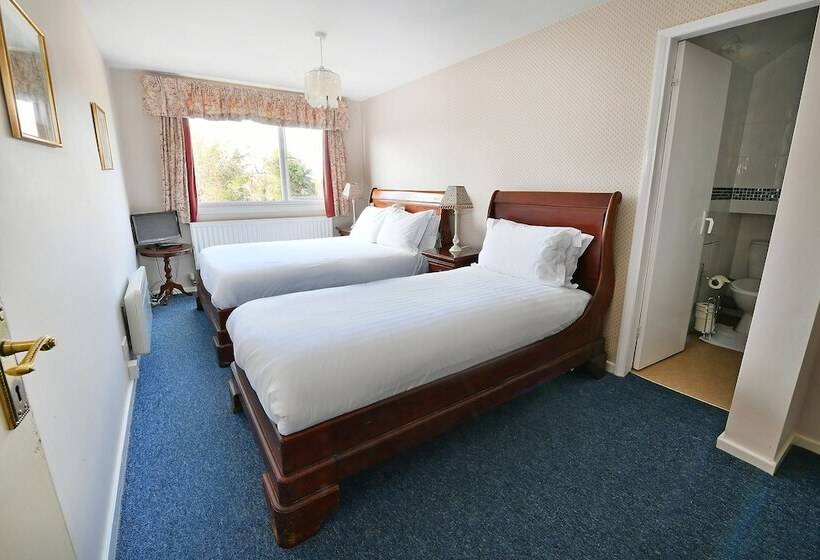 مبيت وإفطار Virginia Lodge