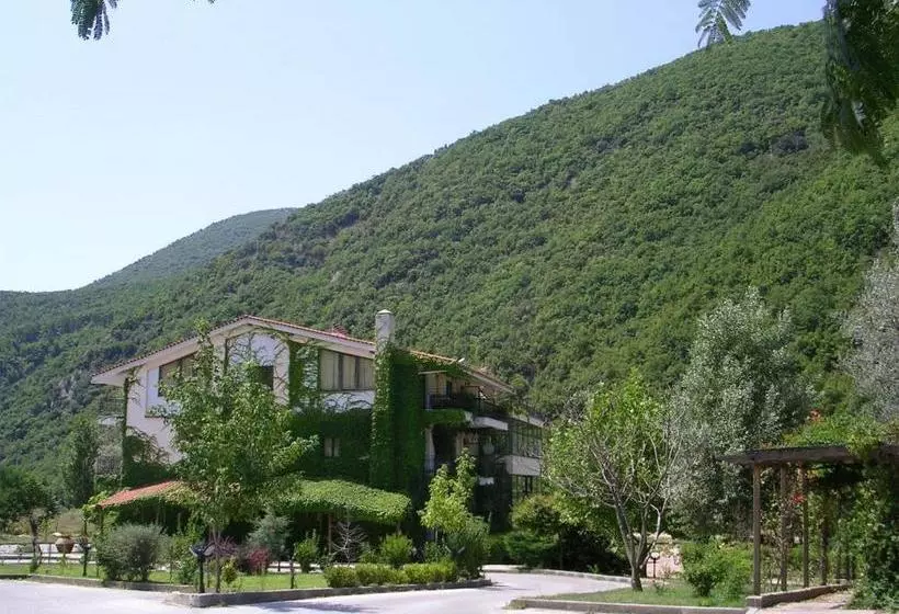 Hotel Agriani