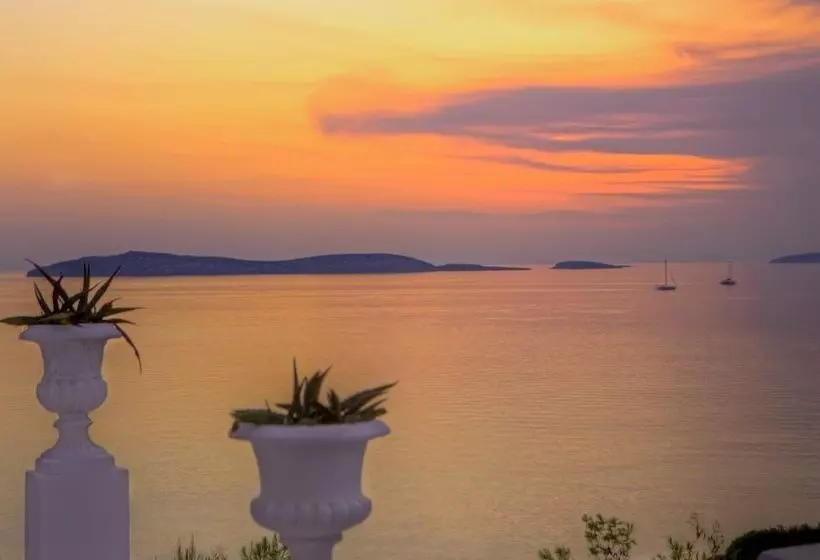 Hotel Aneroussa Beach