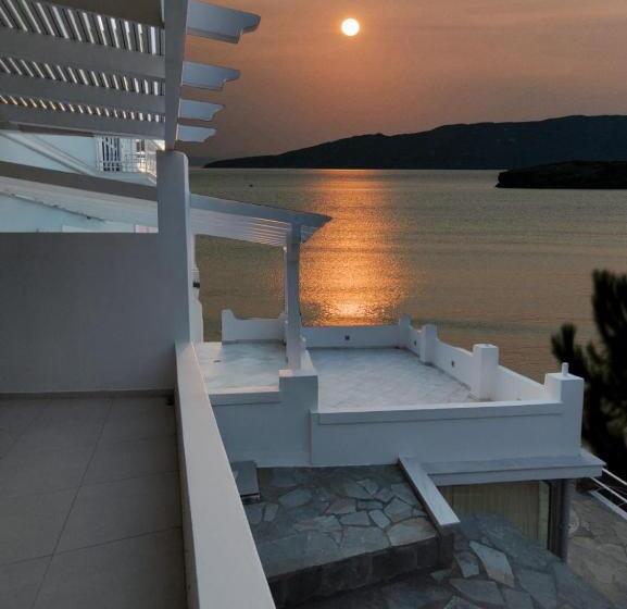 호텔 Aneroussa Beach