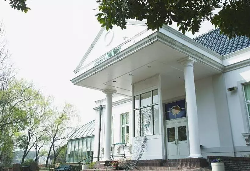 Otel Forest Villa Huis Ten Bosch