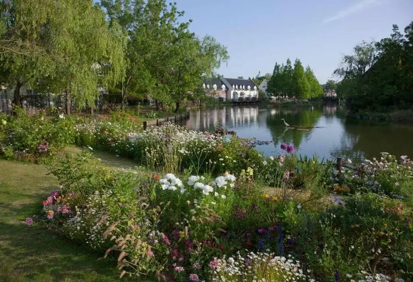 Otel Forest Villa Huis Ten Bosch