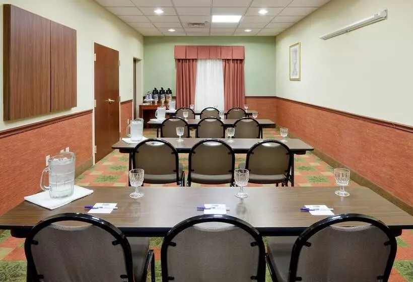 酒店 Holiday Inn Express And Suites   Quakertown, An Ihg