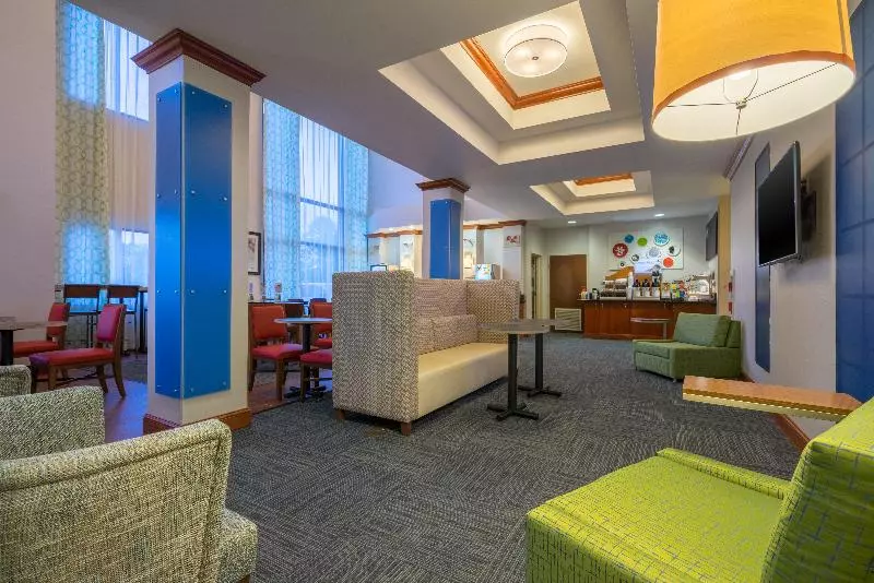 酒店 Holiday Inn Express And Suites   Quakertown, An Ihg