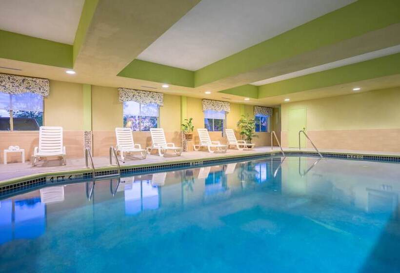 فندق Holiday Inn Express And Suites   Quakertown, An Ihg