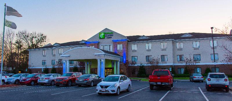 Holiday Inn Express Hotel & Suites Kinston, An Ihg