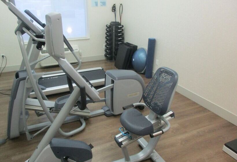 Отель Holiday Inn Express Oneill By Ihg