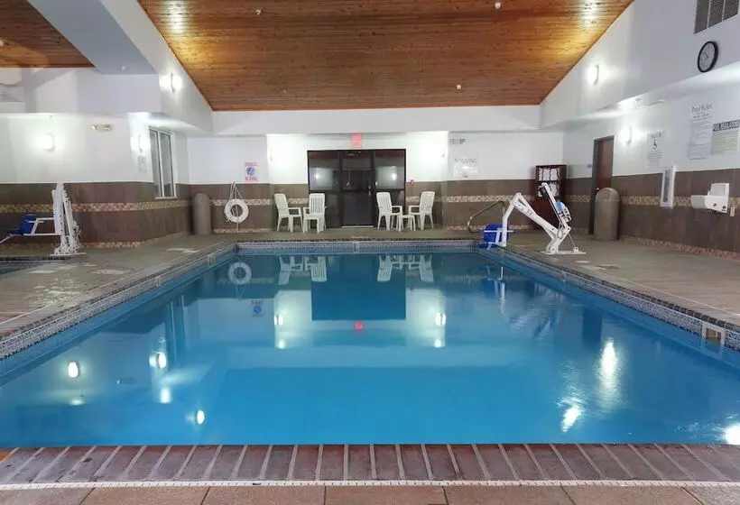 בית מלון כפרי Holiday Inn Express Oneill By Ihg