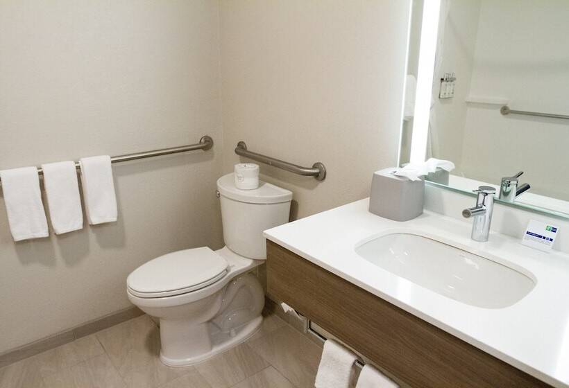 Отель Holiday Inn Express Oneill By Ihg