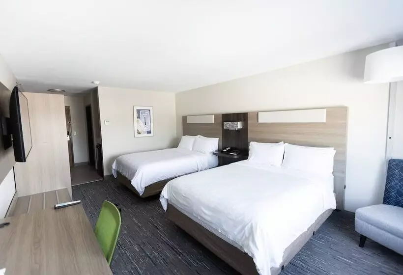 בית מלון כפרי Holiday Inn Express Oneill By Ihg