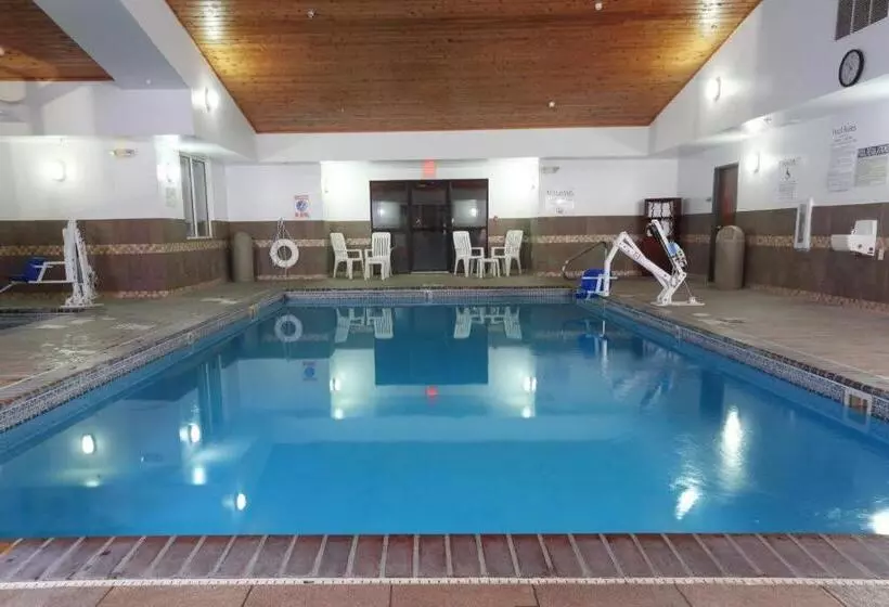 בית מלון כפרי Holiday Inn Express Oneill By Ihg