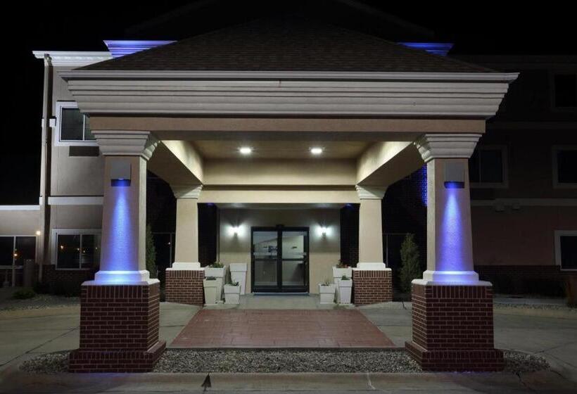 Отель Holiday Inn Express Oneill By Ihg