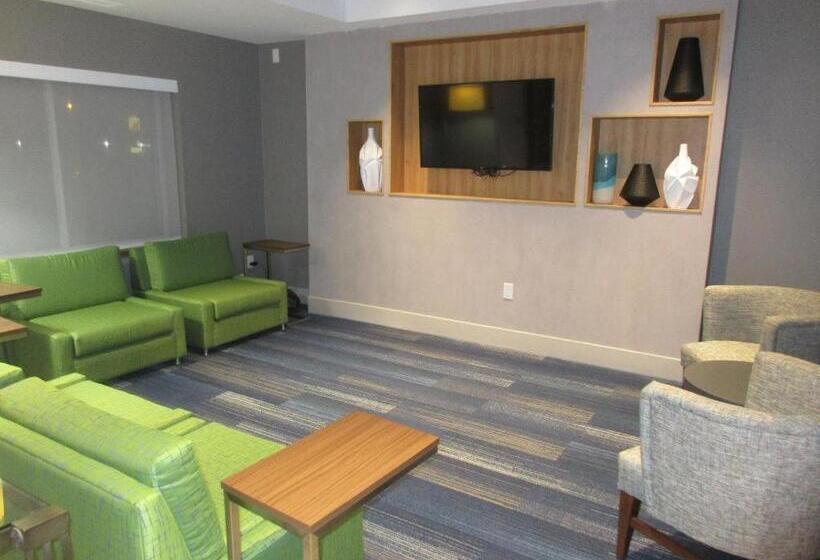 Отель Holiday Inn Express Oneill By Ihg