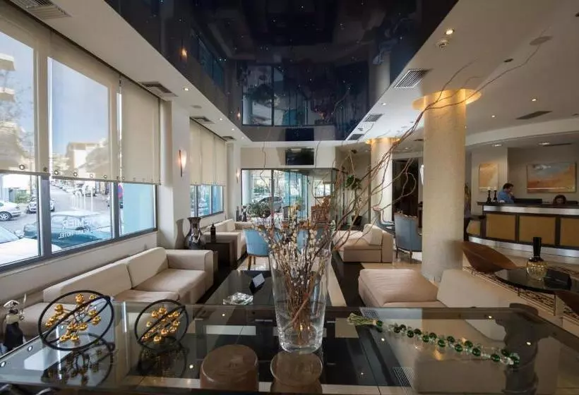 Отель Premier Agrinio Heart