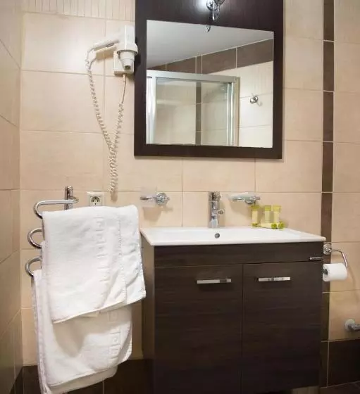 Отель Premier Agrinio Heart