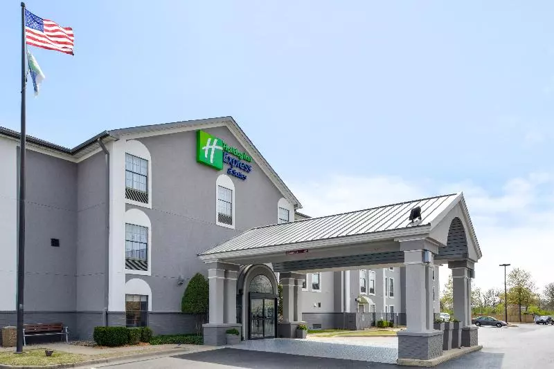 Отель Spark By Hilton North Little Rock
