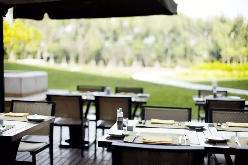 בית מלון כפרי Marriott Executive Apartment Tianjin Lakeview