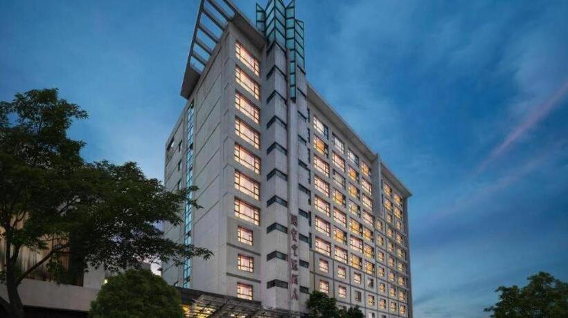 Hotel Zhangjiagang Guomao