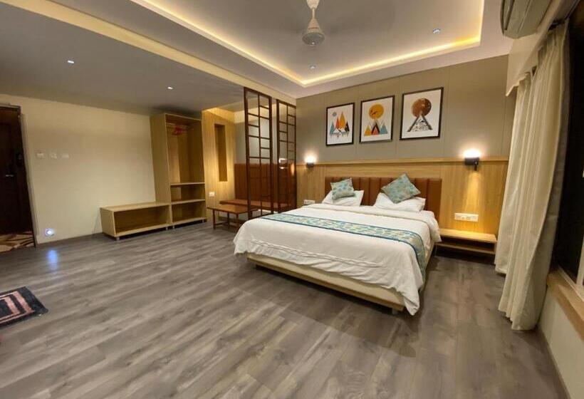 هتل Apex International