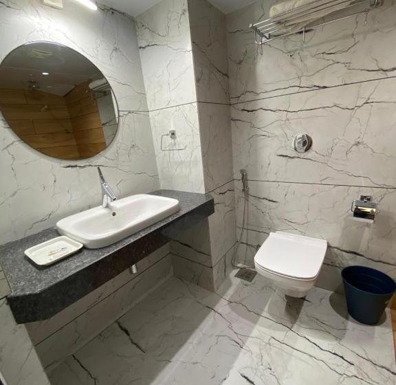 هتل Apex International