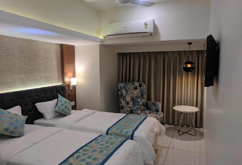 هتل Apex International