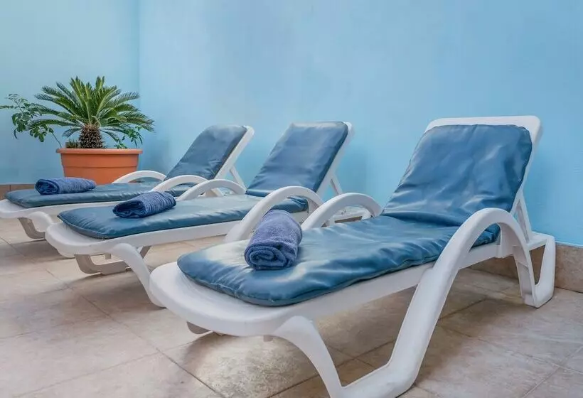 Qawra Point Holiday Complex