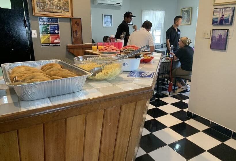 בית מלון כפרי Coningsby Inn