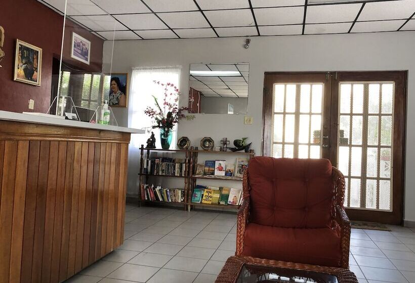 בית מלון כפרי Coningsby Inn