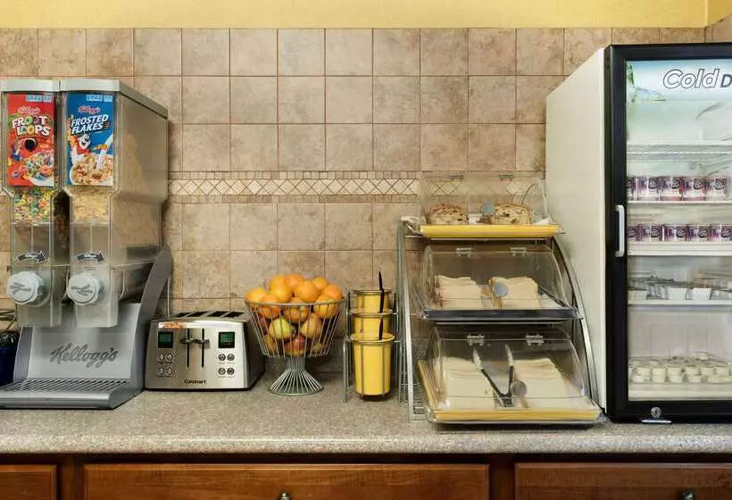 Hotelli Days Inn By Wyndham Brooklyn