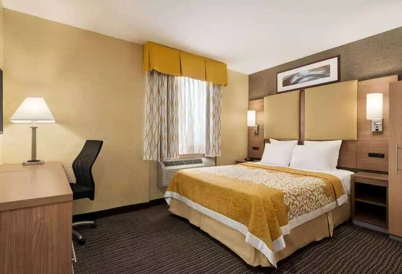 Hotelli Days Inn By Wyndham Brooklyn