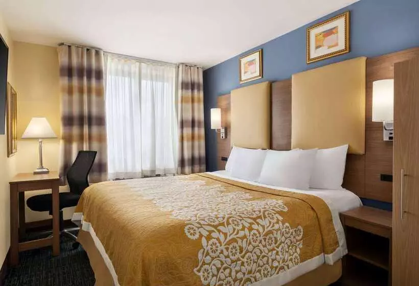 Hotelli Days Inn By Wyndham Brooklyn