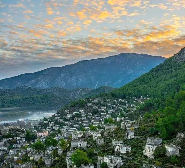 Отель Green Forest Holiday Village