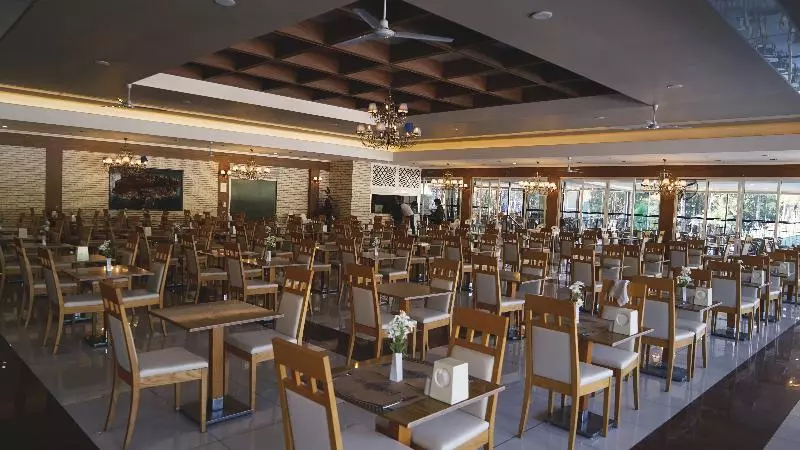 Отель Green Forest Holiday Village